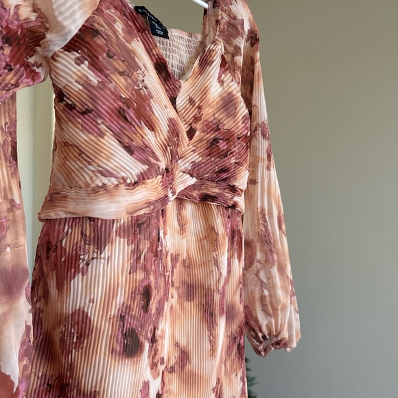 Sincerely Jules Long Sleeve Dress. - Picture 5 of 6